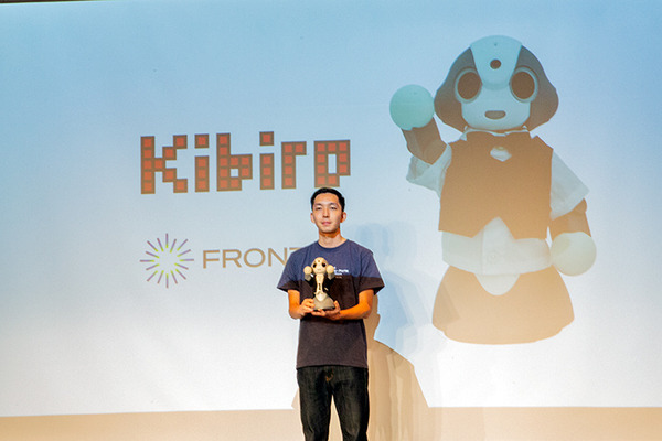 【ロボコレ2019 写真レポート(1)】20社総勢80体のロボットのファッションショー全部見せます！Sota、ATOM、Tapia、uniboなど