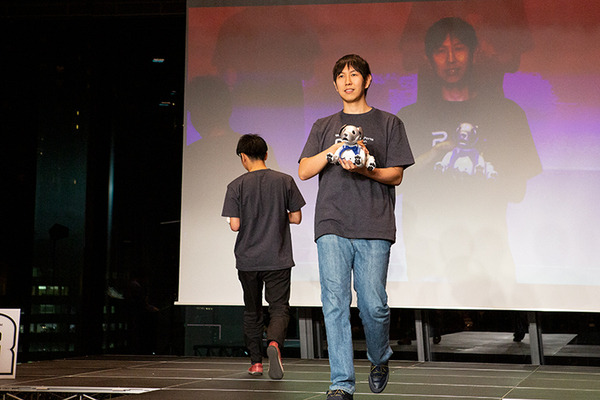 【ロボコレ2019 写真レポート(3)】公式ファッション初公開のロボットも！Qoobo、Relay、Robi、aiboなどが登場