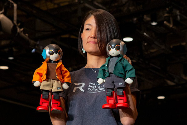 【ロボコレ2019 写真レポート(3)】公式ファッション初公開のロボットも！Qoobo、Relay、Robi、aiboなどが登場