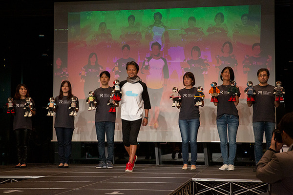 【ロボコレ2019 写真レポート(3)】公式ファッション初公開のロボットも！Qoobo、Relay、Robi、aiboなどが登場