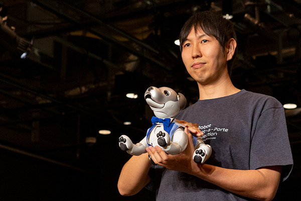 【ロボコレ2019 写真レポート(3)】公式ファッション初公開のロボットも！Qoobo、Relay、Robi、aiboなどが登場