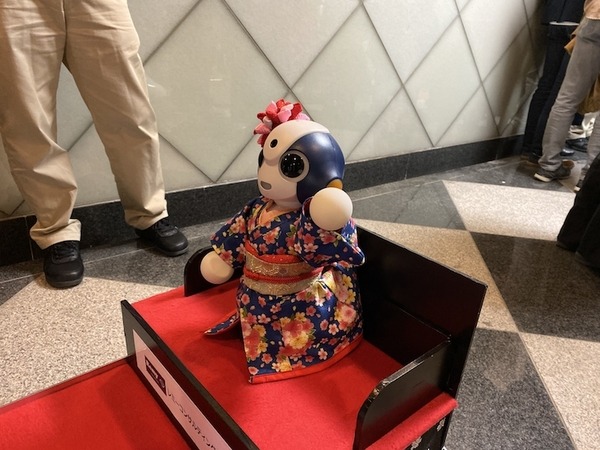 ロボット好きの有志によるイベント「ロボットパレード」が開催　マジックや演劇、ダンスなど当日の熱い様子をレポート