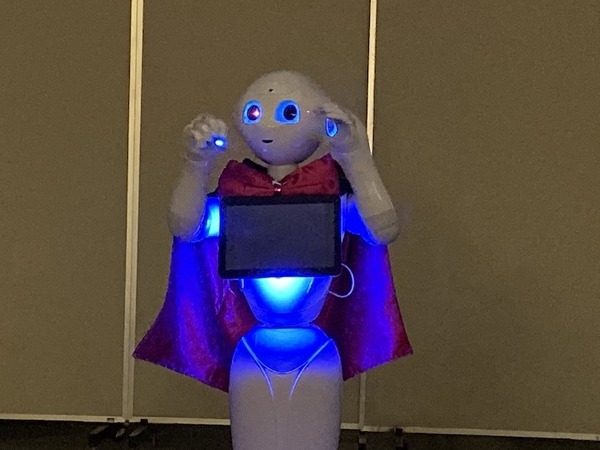 ロボット好きの有志によるイベント「ロボットパレード」が開催　マジックや演劇、ダンスなど当日の熱い様子をレポート