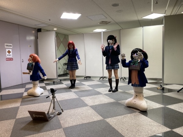 ロボット好きの有志によるイベント「ロボットパレード」が開催　マジックや演劇、ダンスなど当日の熱い様子をレポート