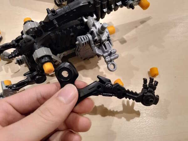 ゾイドワイルド 悪魔の翼の異名を持つ「スナイプテラ」を作ってみた！改造武器「バスターレーダーユニット」も装備したぞ