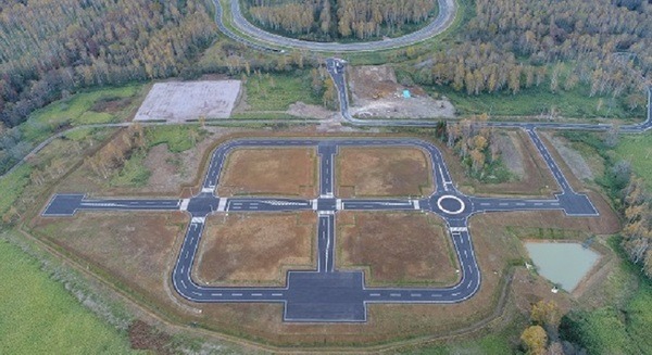 SUBARUとソフトバンクが「ローカル5G」と「セルラーV2X」の共同研究へ　自動運転社会の実現に向けて スバル北海道・美深試験場にて