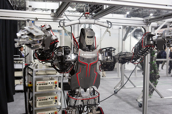 「2019国際ロボット展」開幕レポート　見どころとオススメのポイントは? 人協働ロボット、テレプレゼンス、AGV連携、そしてハンコ押し?
