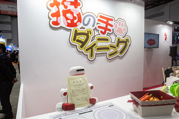 「2019国際ロボット展」開幕レポート　見どころとオススメのポイントは? 人協働ロボット、テレプレゼンス、AGV連携、そしてハンコ押し?