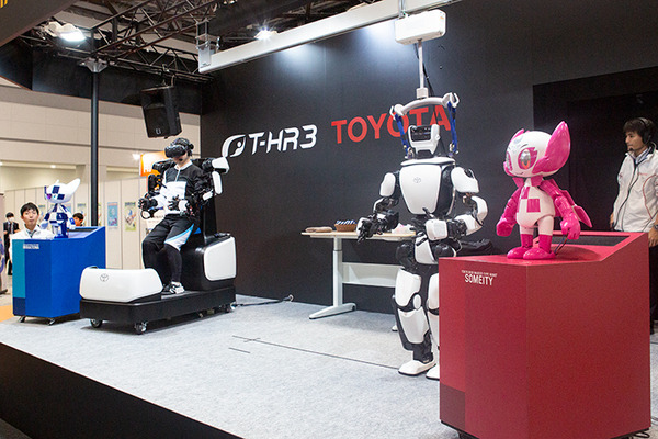 「2019国際ロボット展」開幕レポート　見どころとオススメのポイントは? 人協働ロボット、テレプレゼンス、AGV連携、そしてハンコ押し?