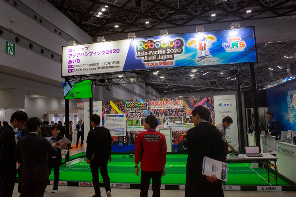 「2019国際ロボット展」開幕レポート　見どころとオススメのポイントは? 人協働ロボット、テレプレゼンス、AGV連携、そしてハンコ押し?