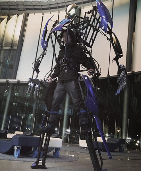 【未来の格闘技?】2.7ｍのロボットスーツによる新感覚スポーツ「RFIGHT」構想を発表　スケルトニクスが2025年までに10競技を開発