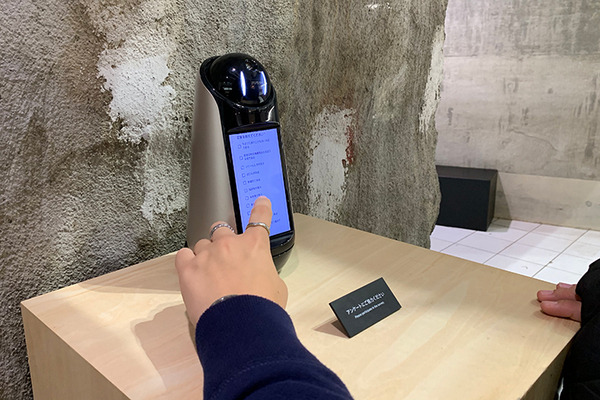 銀座ソニーパークでaiboに会ってきた！ロボットの進化とインタラクションが体感できる楽しいイベント　Xperia Hello!もいたよ