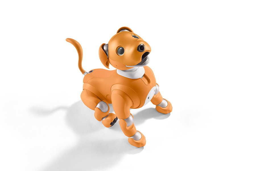 aiboに2020年限定カラーモデル「キャラメル」誕生