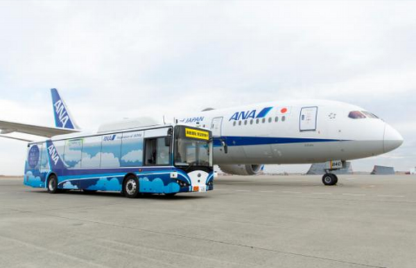 羽田空港でANAやSBドライブらが大型自動運転EVバスの実証実験　年内に自動運転バス試験運用へ