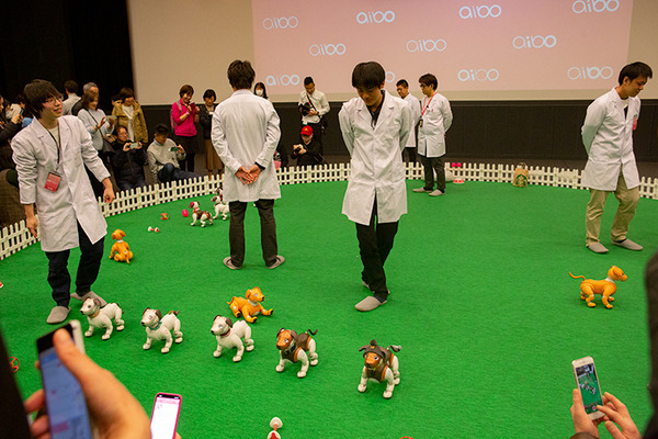 aibo人気の秘密と最新情報がわかる「aiboファン・ミーティング Vol.6」ソニー本社で初開催、約千人が参加！