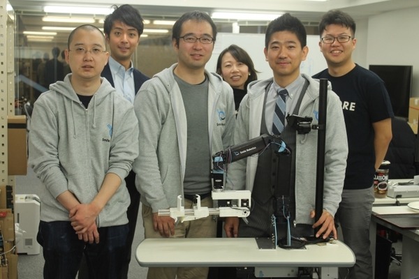 下膳ロボットを開発するスマイルロボティクス　AINRIとディープコアから総額4,500万円資金調達　導入のための実証実験を進めていく