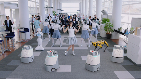 広瀬すずが「広瀬ウィズ」に改名!? ロボット掃除機 Whiz、Pepper、SpotとCMで共演