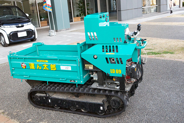 スマートモビリティが横須賀に大集合　アスラテックがAGV「RICE」と遠隔操作できる運搬台車「運ん太郎」を実演デモ ほか