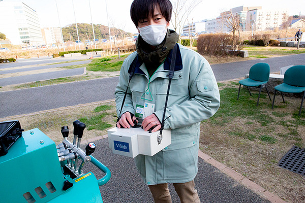 スマートモビリティが横須賀に大集合　アスラテックがAGV「RICE」と遠隔操作できる運搬台車「運ん太郎」を実演デモ ほか