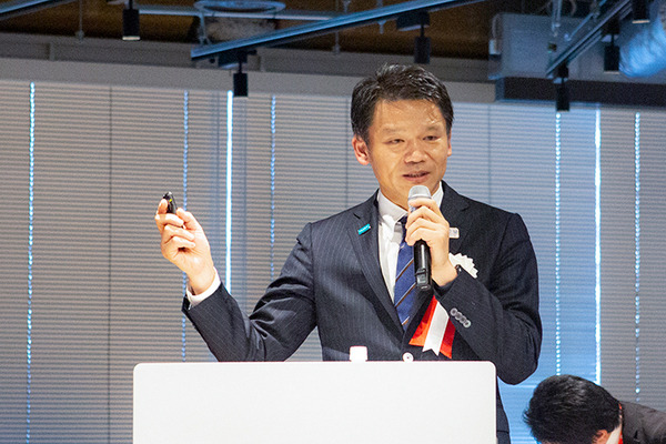 【速報】ボストンダイナミクスのロボット犬「SPOT」のデモを東京都が日本初披露　「スマート東京シンポジウム」にて