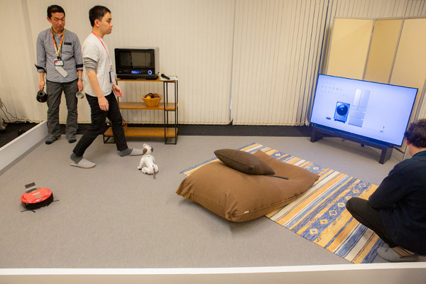 aiboがロボット掃除機やブラビア、セコムとAPI連携するとどんなことができる? ソニーが少し未来っぽい生活をデモ公開