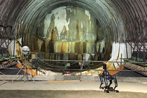 【速報】鹿島建設が四足歩行ロボット「Spot」(スポット)を正式導入　トンネル工事現場で有用性を確認　ボストンダイナミクスの最先端技術が実践へ