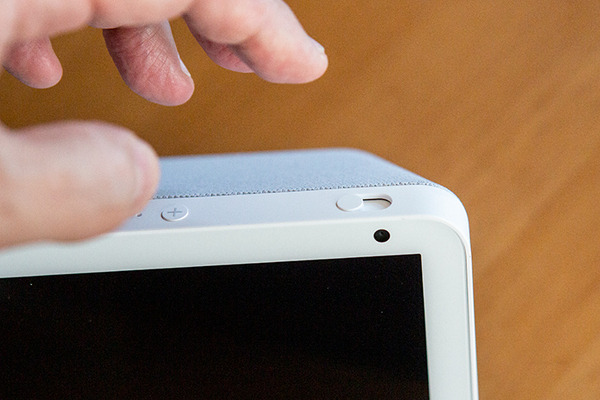 画面付きスマートスピーカー「Echo Show 8」レビュー！ステレオスピーカーの音質を「Echo」や「Echo Spot」と比較してみた