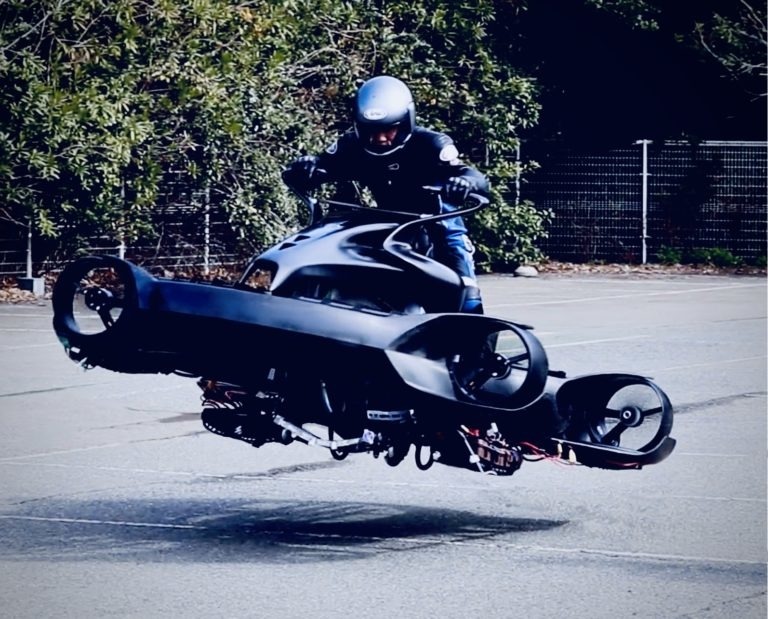 A.L.I.「空飛ぶバイク」がローンチ&納車間近！感染症対策でお披露目イベント延期　森林調査向けドローンも発表