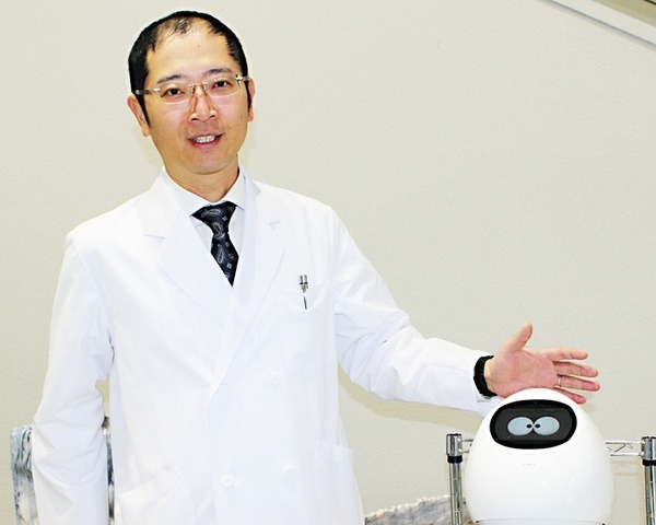 【新型コロナ対策/院内感染を防ごう】会話ロボットが病院の入口で感染症の疑いをチェック　岡山中央病院が導入　シャンティが開発