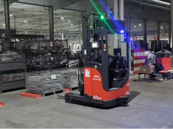 【動画】ZMPが自動運転対応の無人フォークリフト「CarriRo Fork」の動画を公開　最長5.6mの高さまで対応