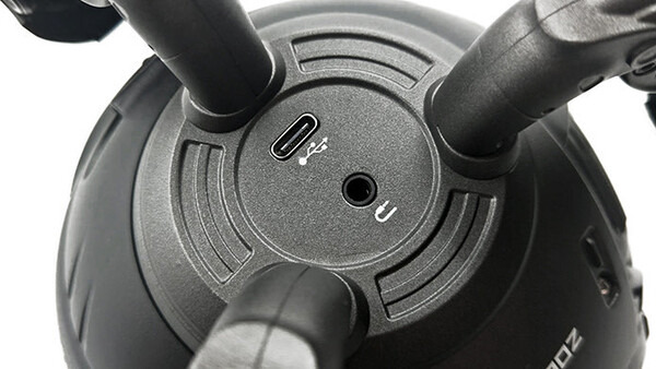 【近未来感】高音質・最新鋭の球体ロボット型ワイヤレススピーカー「Gravastar」襲来！ウェザリングが秀逸　モバイル仕様