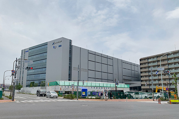 佐川の大規模物流センター「Xフロンティア」次世代型ECプラットフォームセンターの自動化とロボット導入　スマート物流の最前線