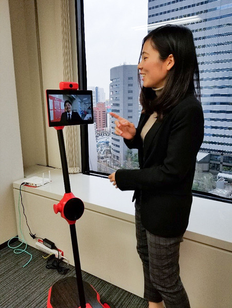 新型コロナ感染症の病棟でアバターロボット(遠隔操作ロボット)活用中　ISO総合研究所が「オムニロボ」の写真を公開