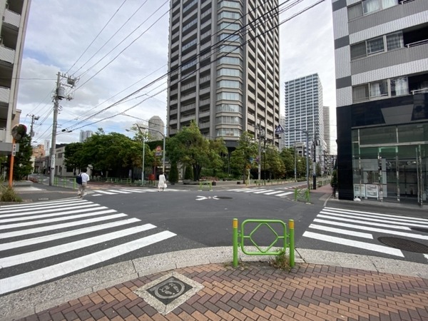 ZMP、無人宅配ロボ「デリロ」と無人警備ロボ「パトロ」の公道での自動走行に関する規制緩和を提案