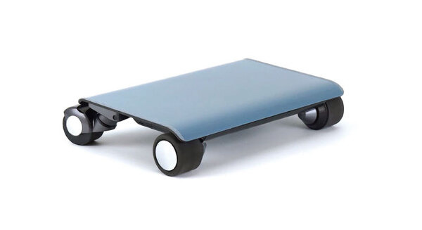 話題の「カバンに入れて持ち歩けるクルマ」13インチノートPCサイズの電動モビリティ「WALKCAR」(ウォーカー) ついに国内販売開始