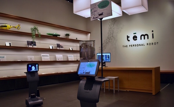 二子玉川 蔦屋家電でロボットを活用したリモート接客  「temi」の普及目指し、ハピロボが発表 6/26まで