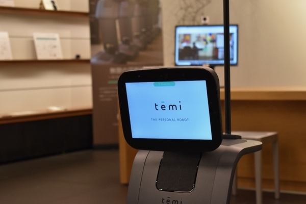 二子玉川 蔦屋家電でロボットを活用したリモート接客  「temi」の普及目指し、ハピロボが発表 6/26まで