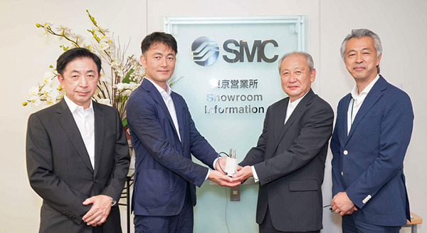 SMC製「協働ロボット用エアチャック(空圧式ロボットハンド)」をUR+製品として認証　ユニバーサルロボットが発表会を開催