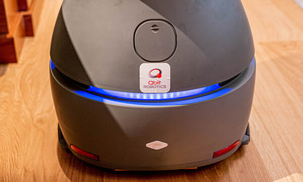 サラダをロボットが配膳！「THE GALLEY SEAFOOD & GRILL by MIKASA KAIKAN」自動配膳ロボット フォトレポート！ by ロボスタカメラ部