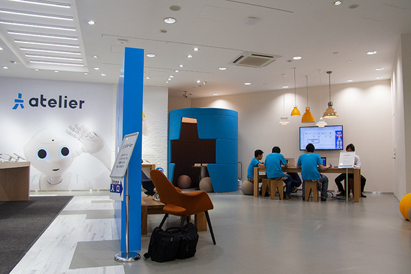 「Pepper開発者の聖地」が7月末で閉館　「Pepper アトリエ秋葉原 with SoftBank」その軌跡を振り返る