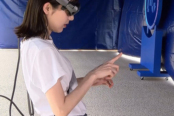 【速報】ドコモ「未来とつながる5G×XR」を高輪で体験してきた　マジックリープ1の仮想空間で近未来の5Gコミュニケーション体験