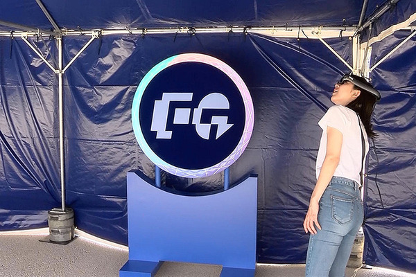 【速報】ドコモ「未来とつながる5G×XR」を高輪で体験してきた　マジックリープ1の仮想空間で近未来の5Gコミュニケーション体験