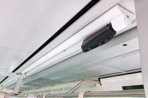 東急電鉄がLED蛍光灯一体型「防犯カメラ」を全車両に設置完了！4G通信対応は鉄道業界初　ソフトバンクと連携して車内セキュリティ向上へ