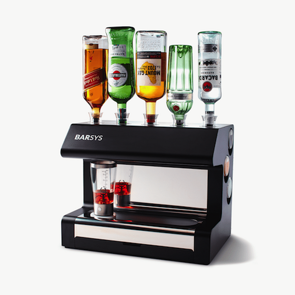 シリコンバレー発の体験型ストア「b8ta」がついに8/1オープン　新宿マルイ店では全84商品、有楽町店では全103商品を出品