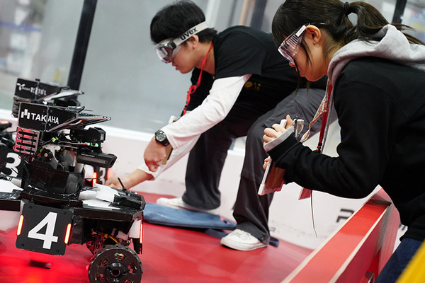 次世代ロボットエンジニア支援機構(Scramble)の顧問に日本ロボット学会会長の浅田稔氏が就任