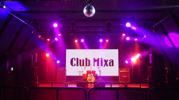 講談社×ソフトバンク5G「Mixalive TOKYO」全フロアを5G化したライブ＆ハイブリッドシアターに進化　「進撃の巨人」コラボ企画も発表