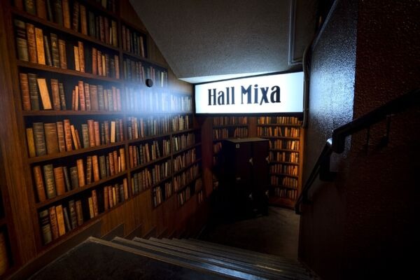 講談社×ソフトバンク5G「Mixalive TOKYO」全フロアを5G化したライブ＆ハイブリッドシアターに進化　「進撃の巨人」コラボ企画も発表