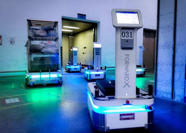 【動画】フジテックスが製造業向け自律搬送ロボットの提供開始　エレベーターに乗り降りしてフロア間の自律移動に対応