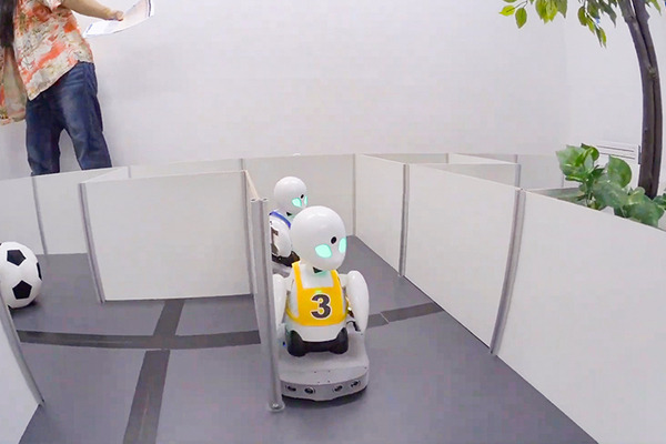 【速報】走れる分身ロボット「OriHimeカート」でスポーツ大会を開催　SMA当事者がリモートで「迷宮からの脱出」競技を満喫　バイオジェン杯