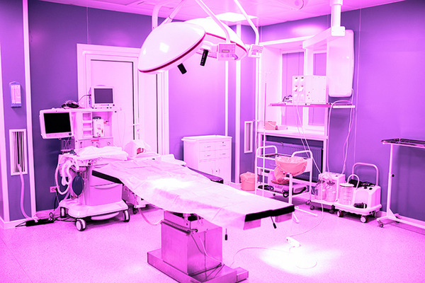 【画期的】人がいても使える紫外線殺菌光源「Care222」をウシオ電機が発表　東芝ライテックと提携し、空港・ホテル・病院などで活用へ